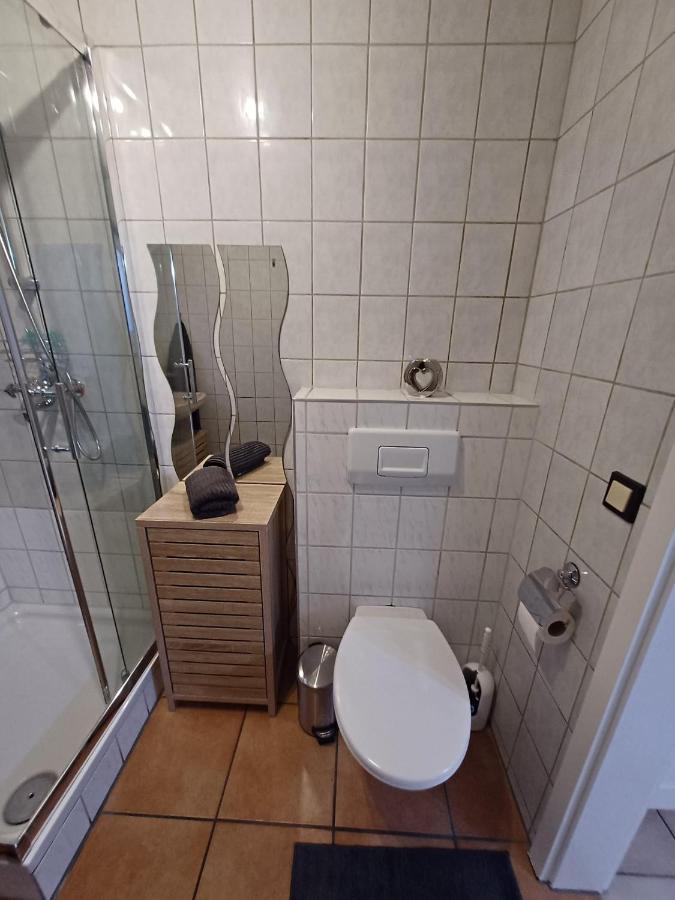 Ferienwohnung Neli Am Rhein Rheinbrohl Exterior foto